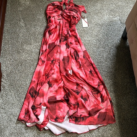 CORAL PRINTED MIDI DRESS WITH CUT OUT AND SLIT - Picture 3 of 10